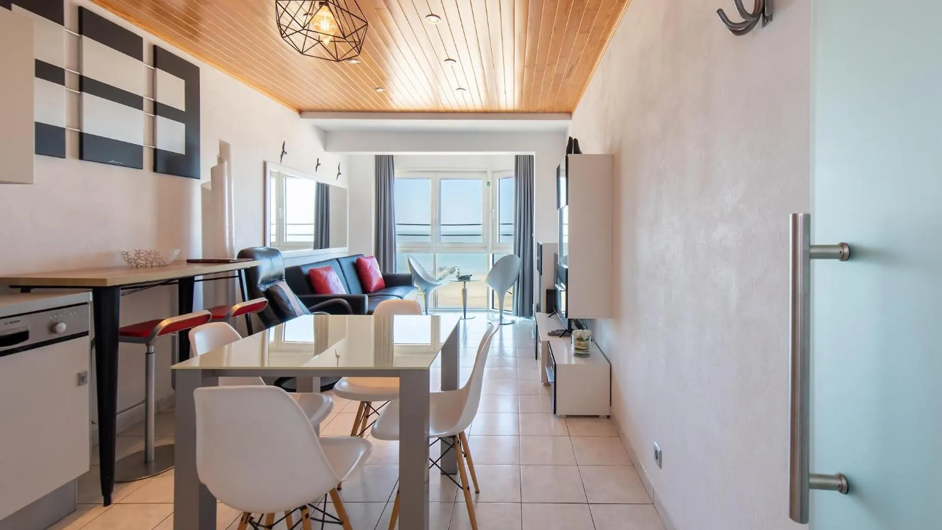 Great Apartment With View Ostende