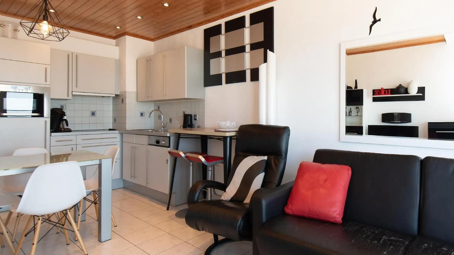 Great Apartment With View Ostende