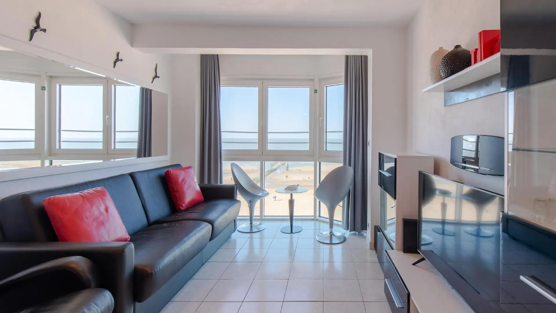 Great Apartment With View Ostende